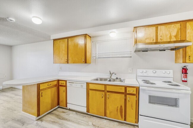 Photo - 3610 Oakes Ave