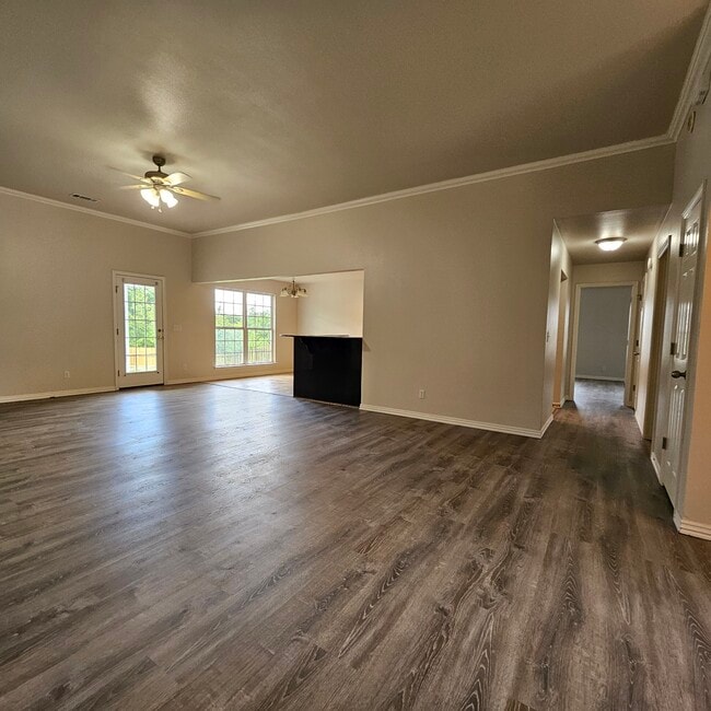 Photo - 550 McKissic Spring Rd