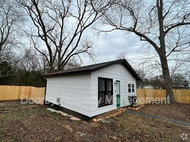Building Photo - 1411 Marlboro Ave Rental