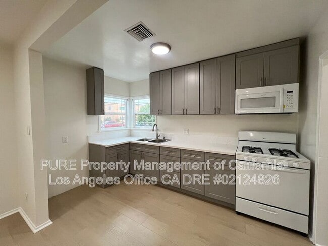 Photo - 10306 Buford Ave