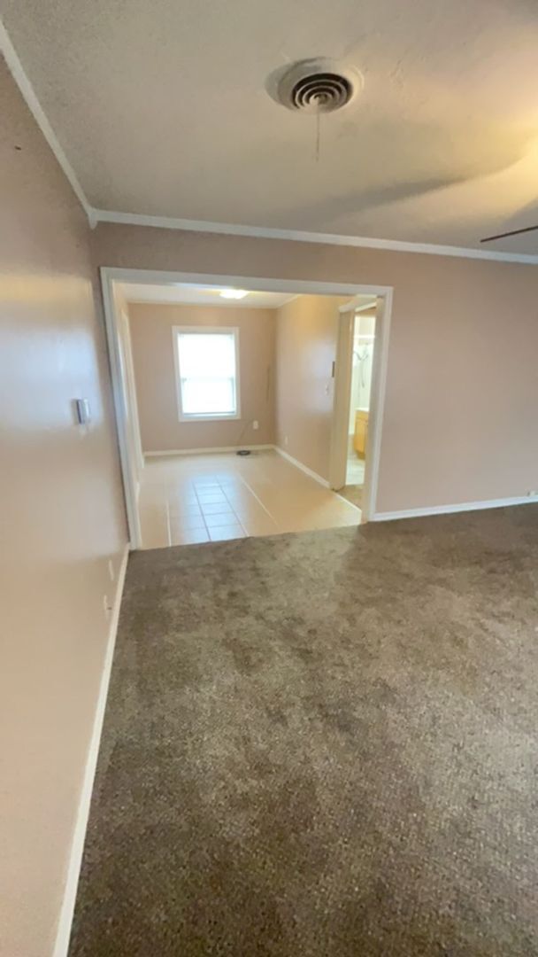 Photo - 1410 W Hudson Dr