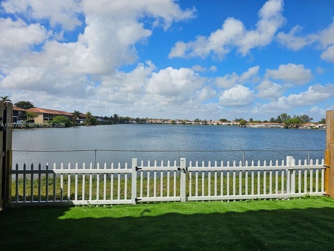 Building Photo - 6150 W 24th Ct Unit 105-9