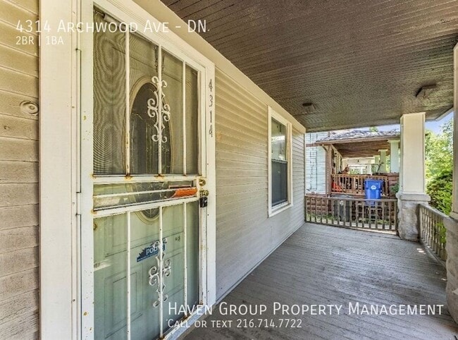 Photo - 4314 Archwood Ave Unidad DN