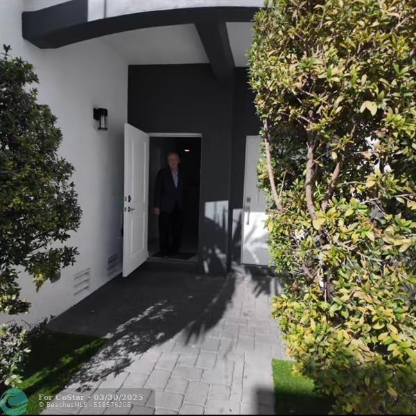 Photo - 432 SE 16th St Townhome