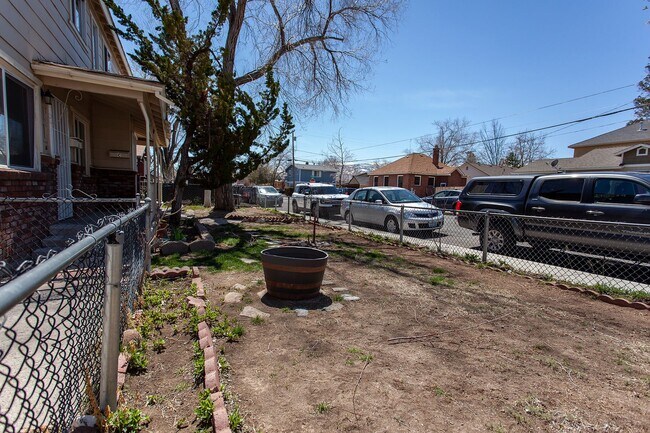 Photo - JM-Wilson*** Unit #A