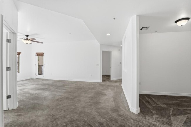 Photo - 5450 E Deer Valley Dr Unit 2210