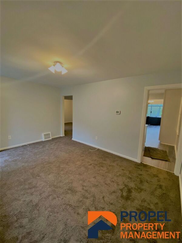 Photo - 3345 Edgewood Dr