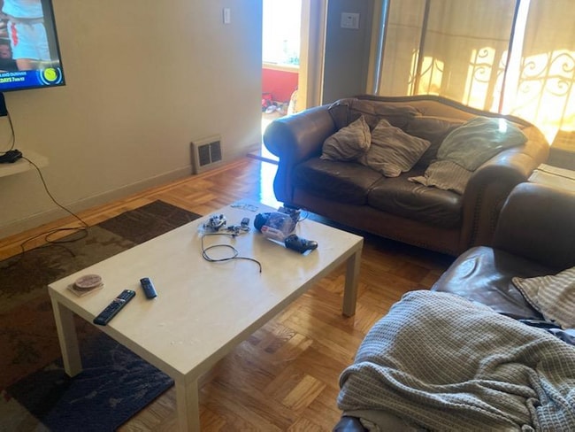 Photo - 106 Sargent St