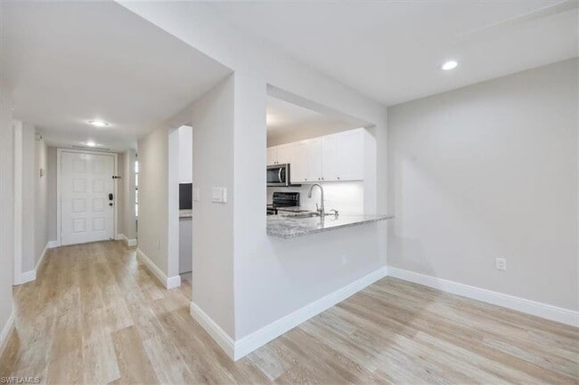 Photo - 5940 Via Lugano House