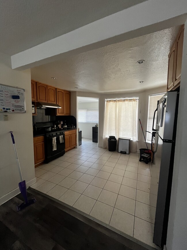 Photo - 362 N 7th St