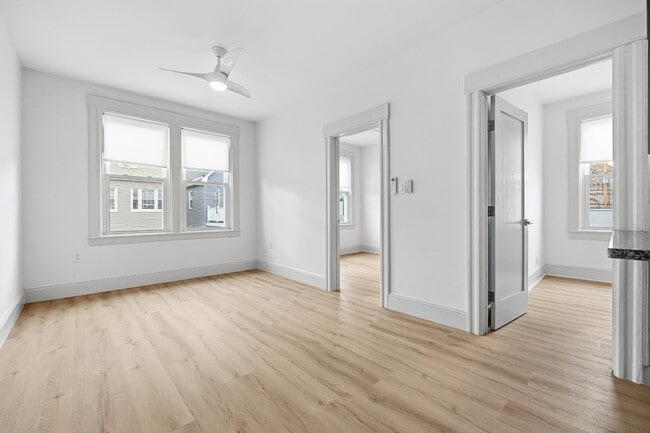 Photo - 42 W 47th St Unit 2R