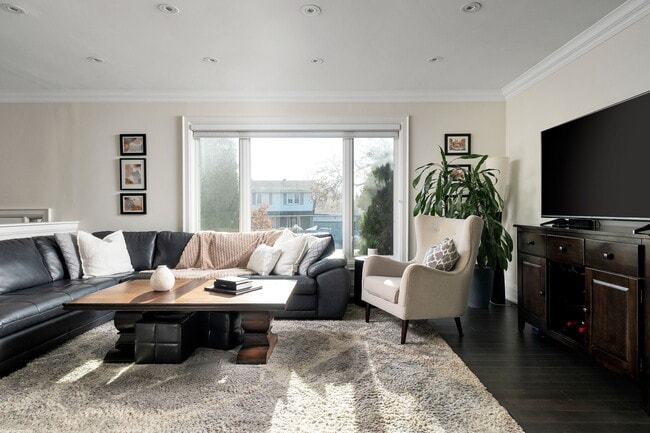 Photo - 36 Shieldmark Crescent