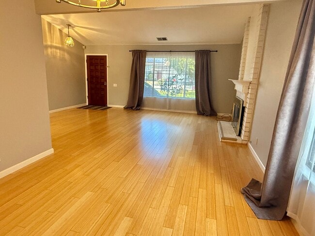 Photo - BLOSSOM VALLEY - bright and airy 4-bedroom...