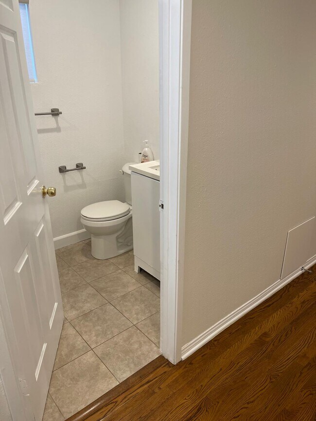 Photo - 12244 Magnolia Blvd