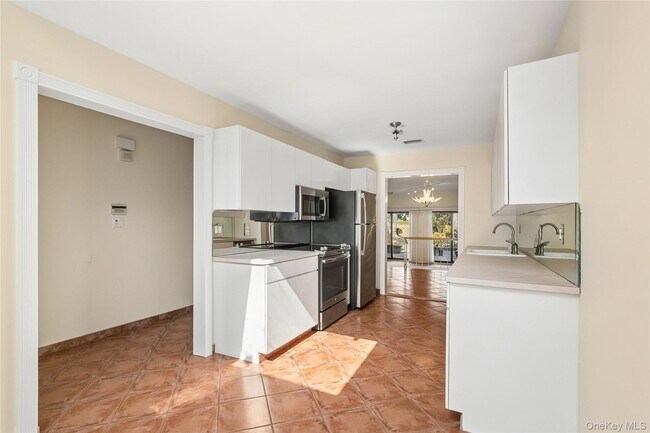 Photo - 87 Northgate Cir