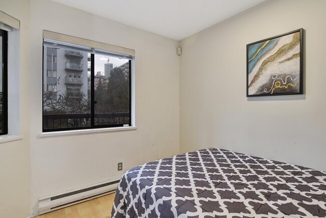 Photo - 1405 Haro St