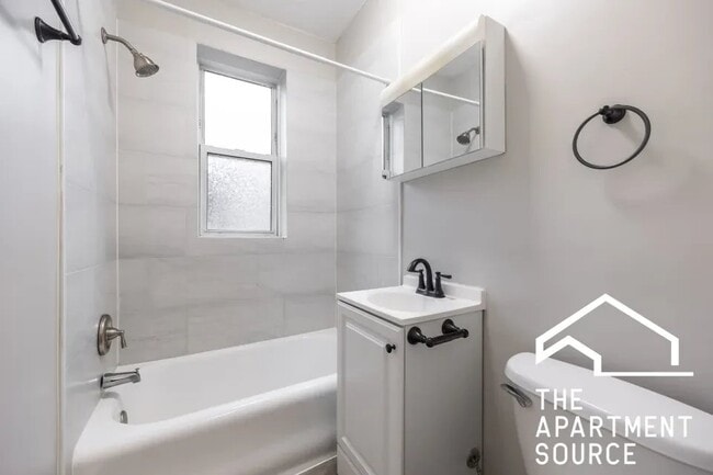 Photo - 6912 N Ashland Ave Unit 6912 North Ashland Avenue