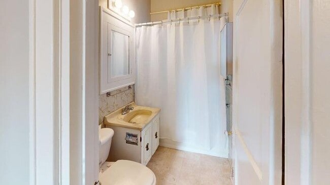 Photo - 302 N 15th St