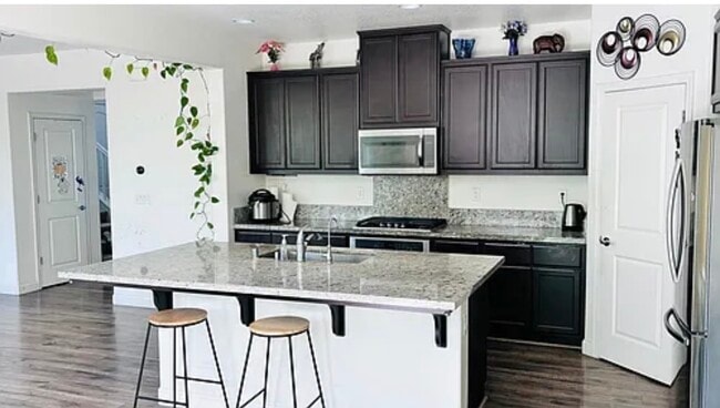 Photo - 232 Hayward Ln