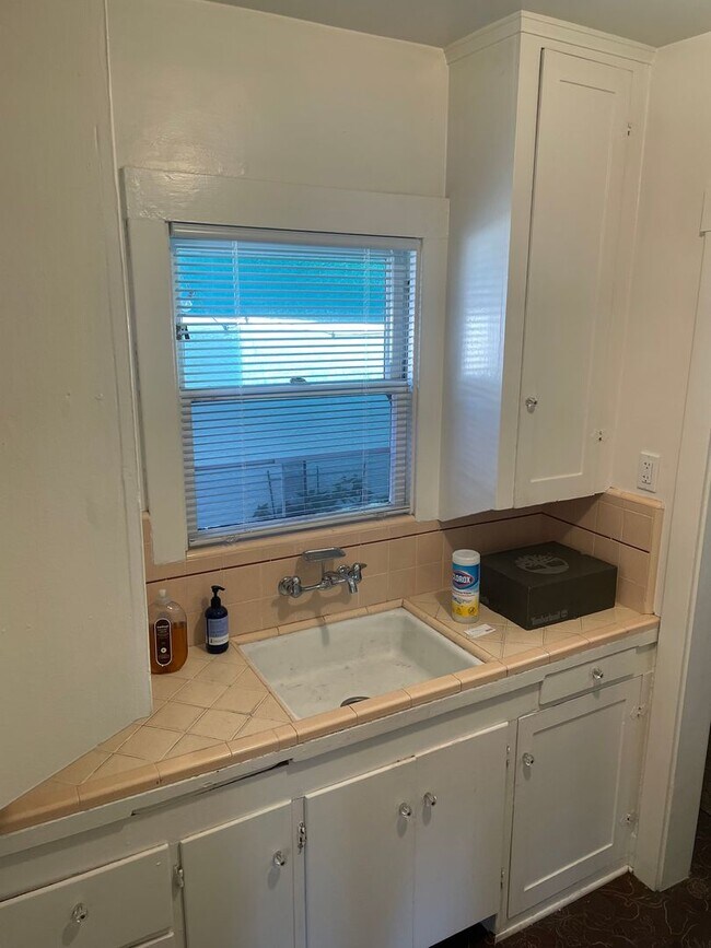 3207 O St Unit 1