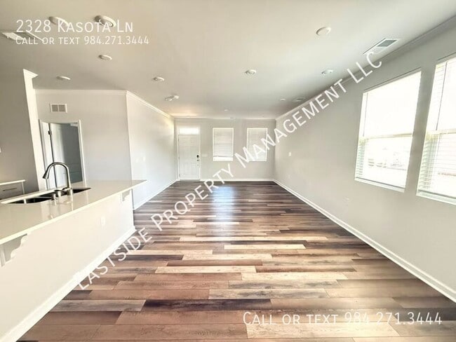 2328 Kasota Ln
