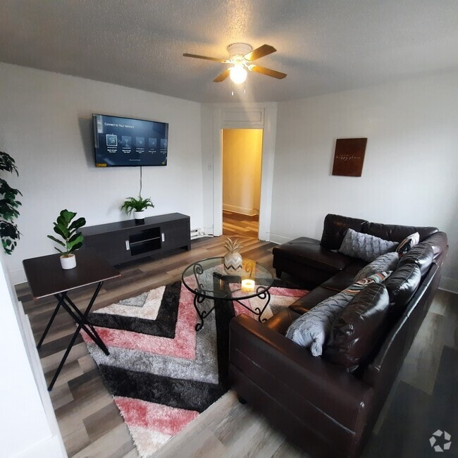 Building Photo - 754 Sullivant Ave Unit 754 Rental