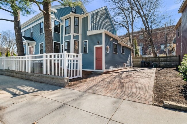 Photo - 23 Boardman St Unit 23