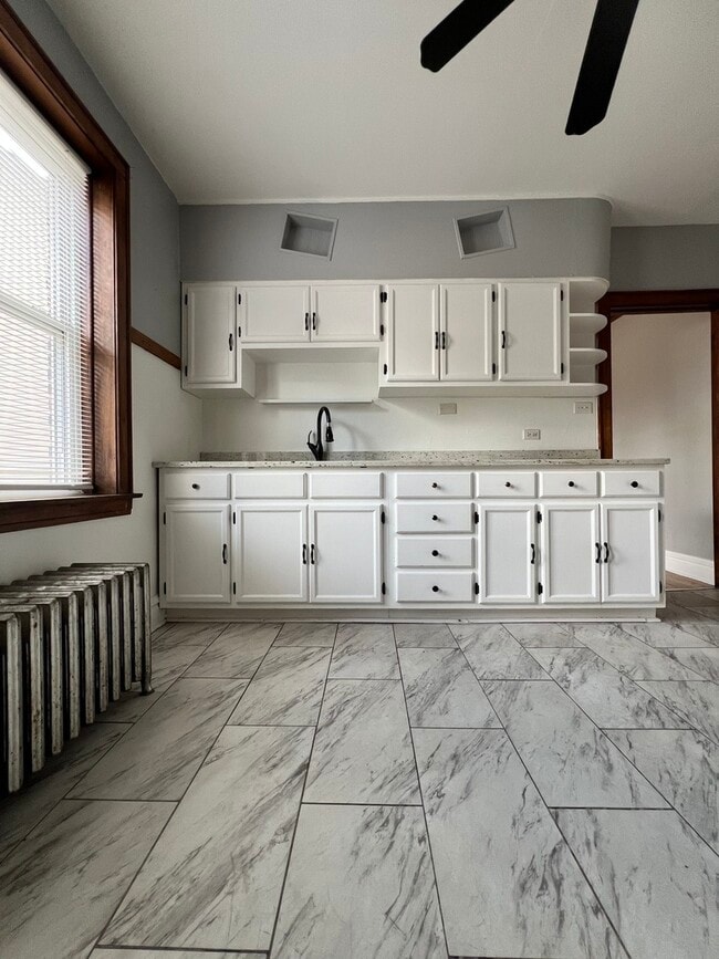 Photo - 5044 W 30th St