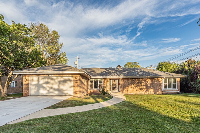 Photo - 6811 N Kenneth Ave