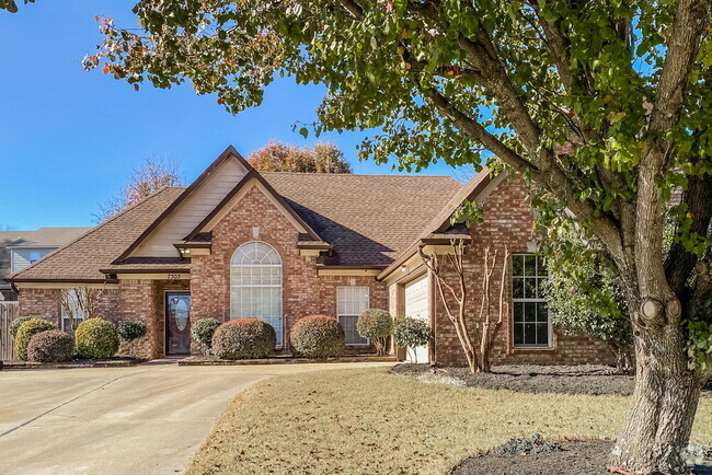 Building Photo - 7303 Bridle Ln Rental