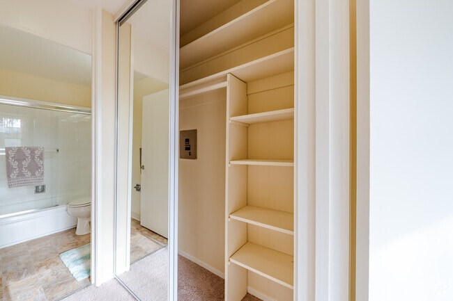 Almacenaje - Ambassador Apartments