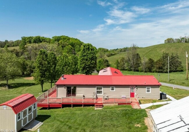 Photo - 35 Doak Hensley Rd