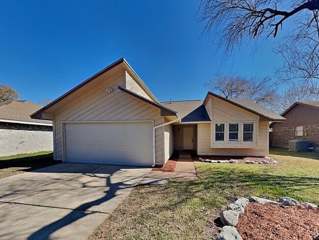 Building Photo - 5121 Parsley Ave