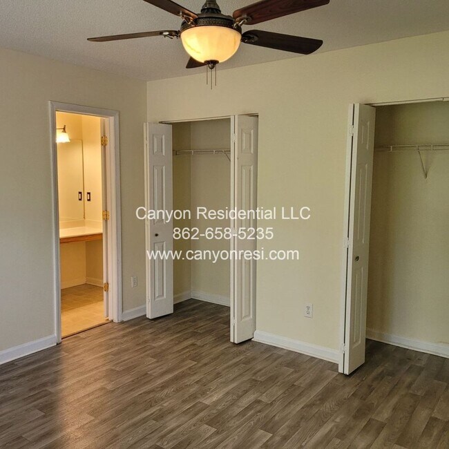 Photo - Beautiful 3b Room!Move in ready!