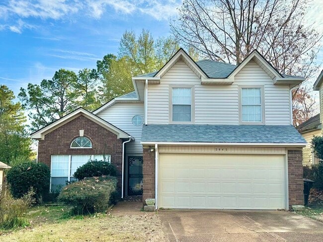 Building Photo - 5445 Pine Oak Ln