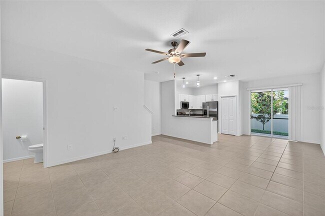 Photo - 10349 Trumpet Honeysuckle Wy