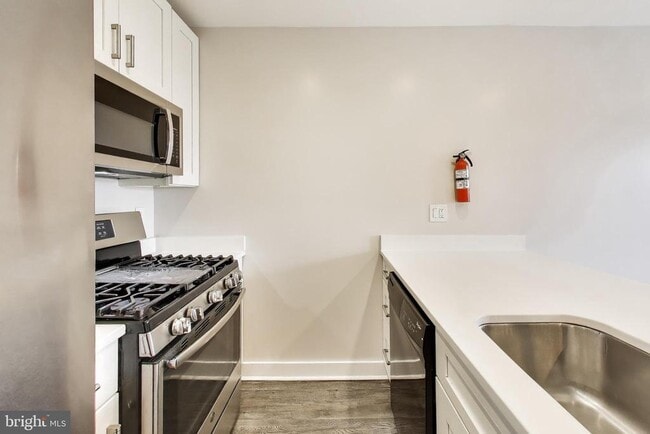Photo - 924-919 19th St NE Unit 3