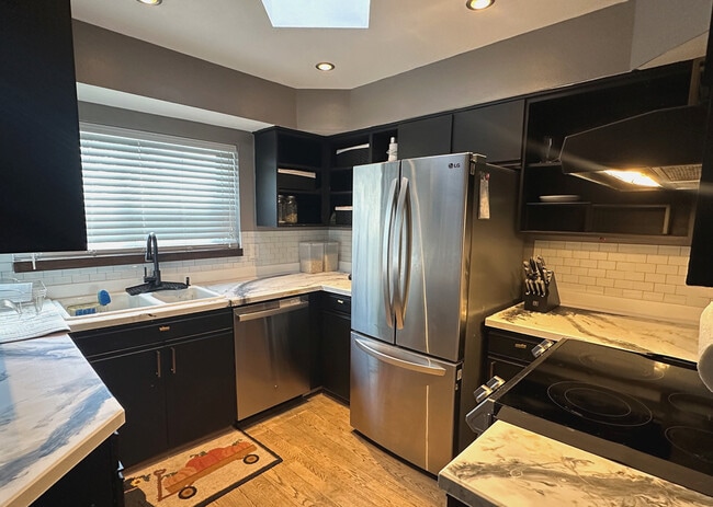Building Photo - 1226 S Monaco Pkwy Unit B308 Rental