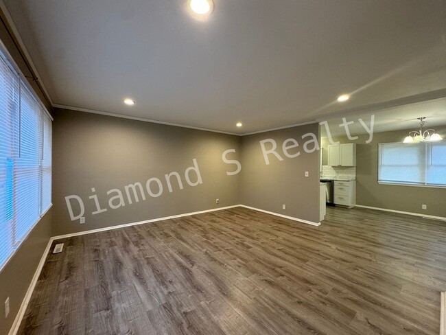 Photo - Close to Mercy Hospital! Three bedroom home!