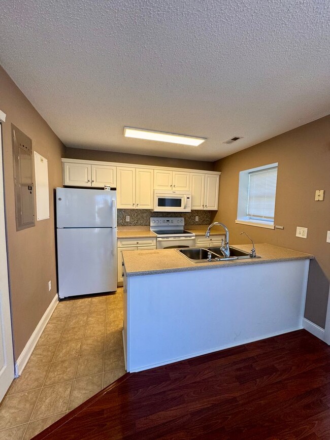 Photo - Townhouse for Rent in Liberty Square