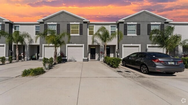 Building Photo - 2707 Suncoast Blend Dr Rental