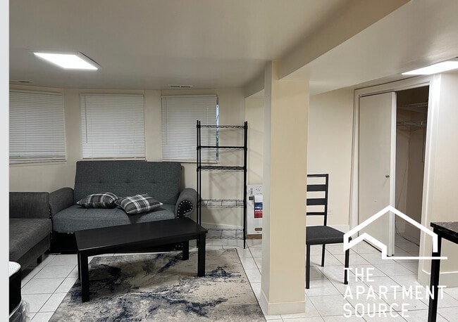 Photo - 4354 W Roscoe St Unidad G