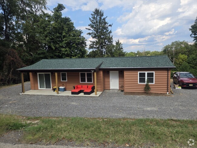 Building Photo - 102 Leetwood Ave Rental