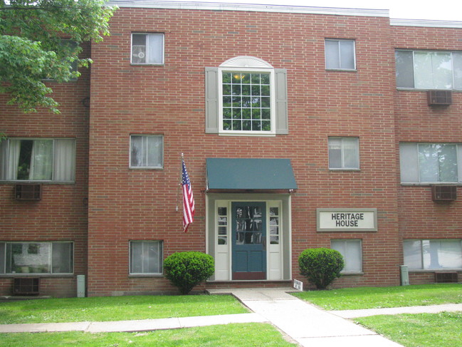 heritage house apartments