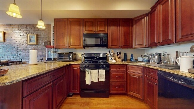 Photo - 661 Tremont St Unit 3##
