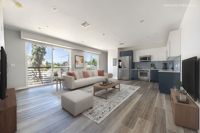 Building Photo - Luxury 4 Bedroom 3-Story Townhomes Unit 6702  1