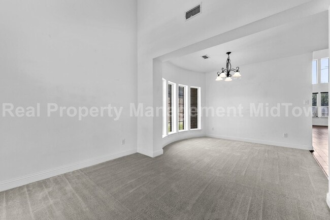 Photo - 4106 Horseshoe Ln