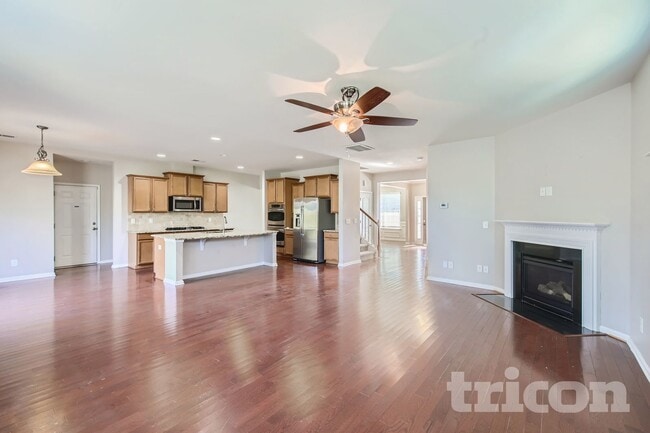 Photo - 1212 Screech Owl Rd