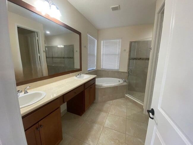 Photo - 3334 W 96 Pl