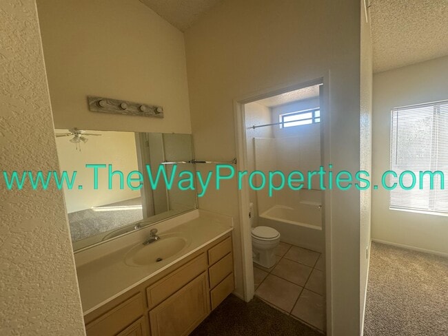 Photo - 10660 Cottonwood Ave